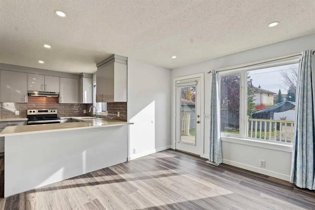 244 Harvest Gold Circle NE