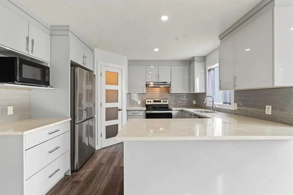 244 Harvest Gold Circle NE
