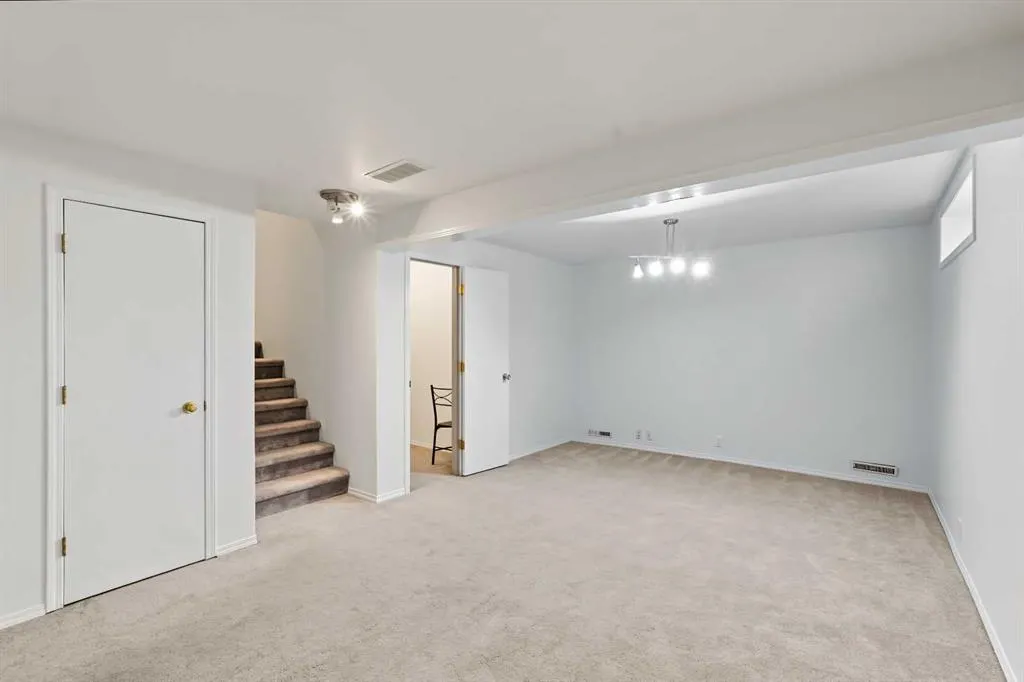 244 Harvest Gold Circle NE