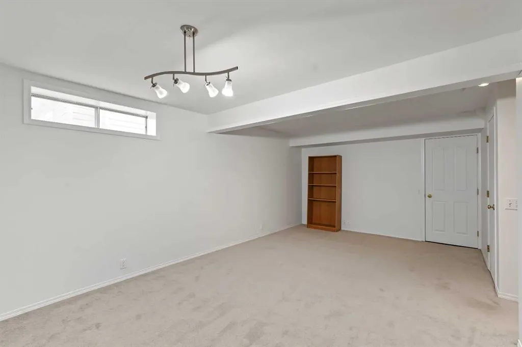 244 Harvest Gold Circle NE