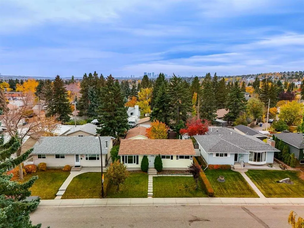 255 Huntridge Way NE