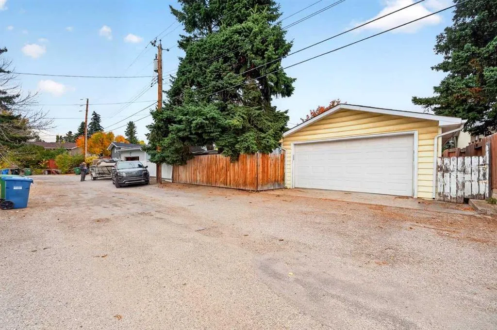 255 Huntridge Way NE