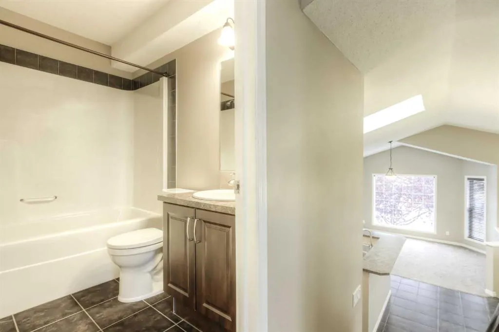 241 Morningside Gardens SW
