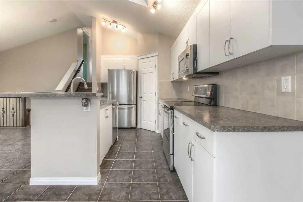 241 Morningside Gardens SW