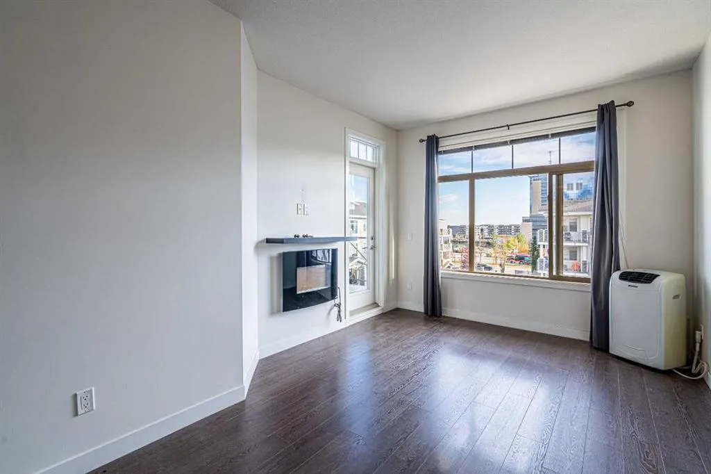 28 Auburn Bay Link SE #401