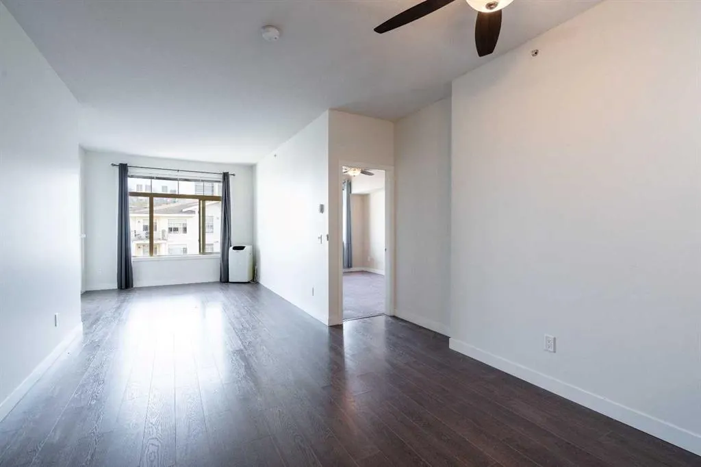 28 Auburn Bay Link SE #401