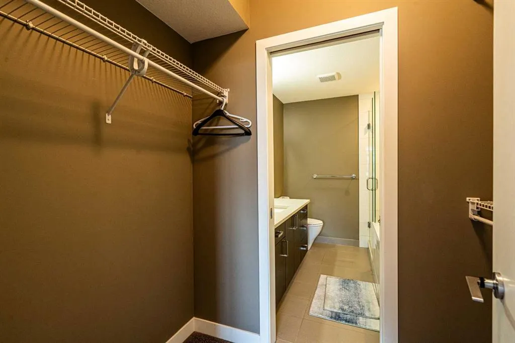 28 Auburn Bay Link SE #401