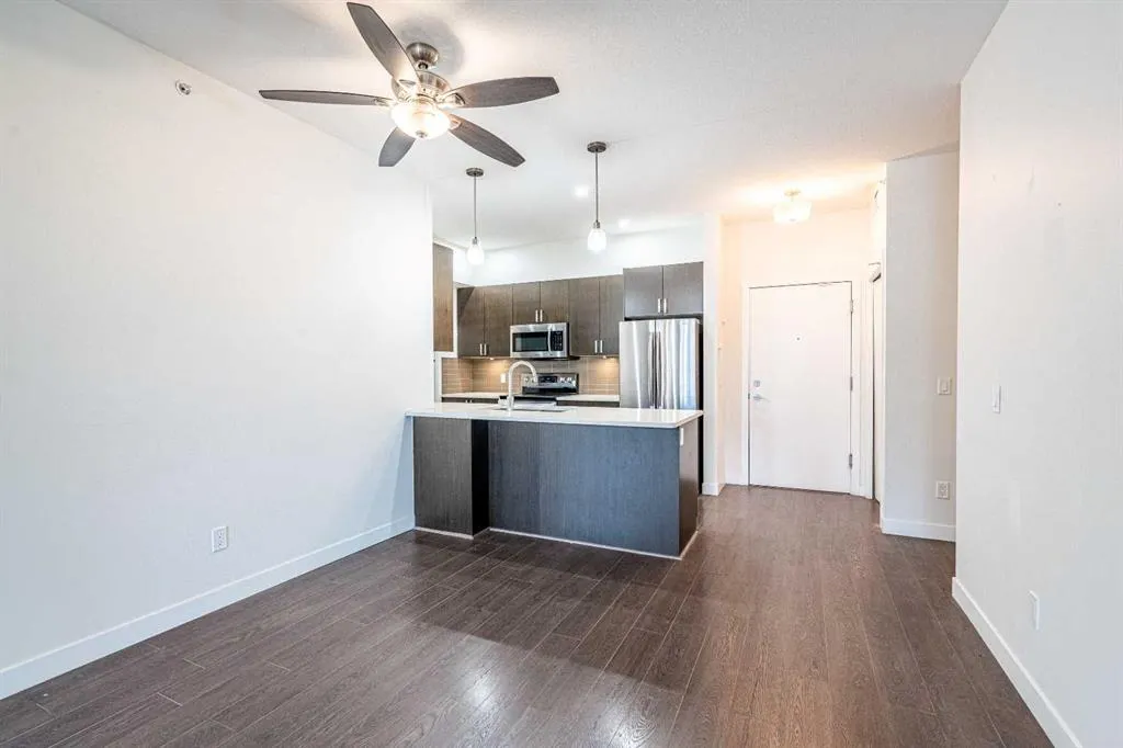 28 Auburn Bay Link SE #401