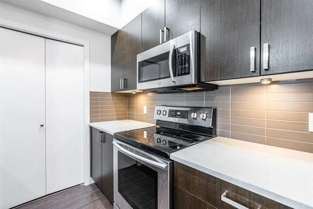 28 Auburn Bay Link SE #401