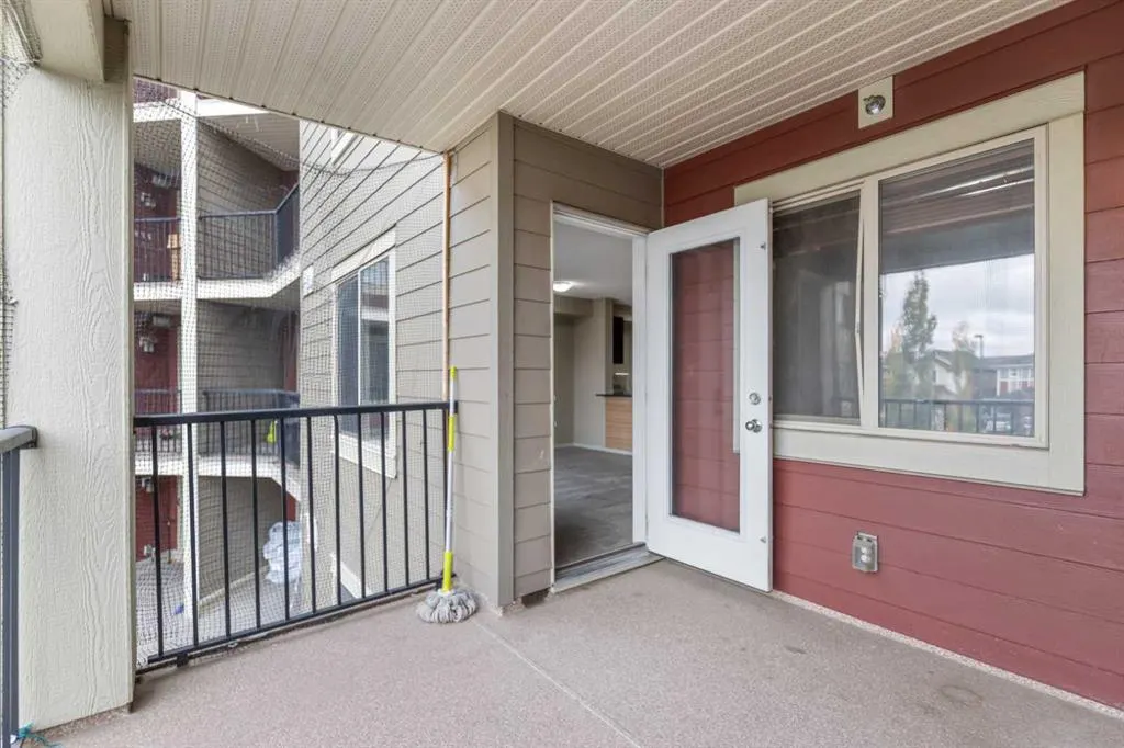 15 Saddlestone Way NE #210