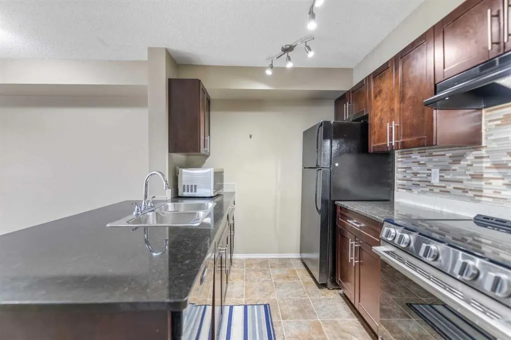 15 Saddlestone Way NE #210