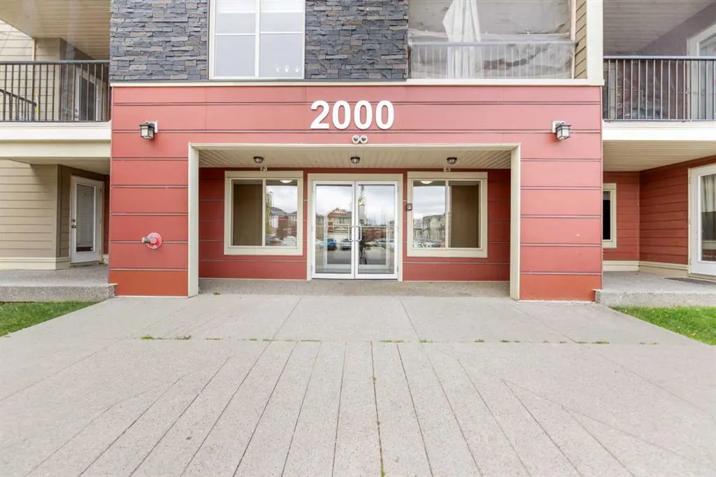 15 Saddlestone Way NE #210