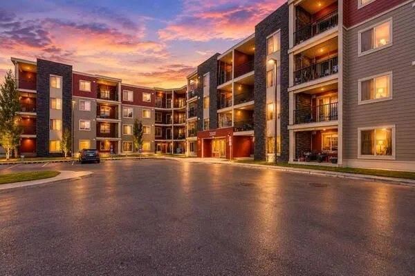15 Saddlestone Way NE #210