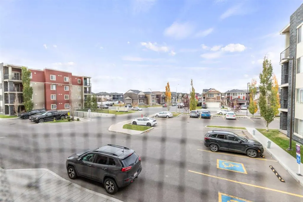 15 Saddlestone Way NE #210