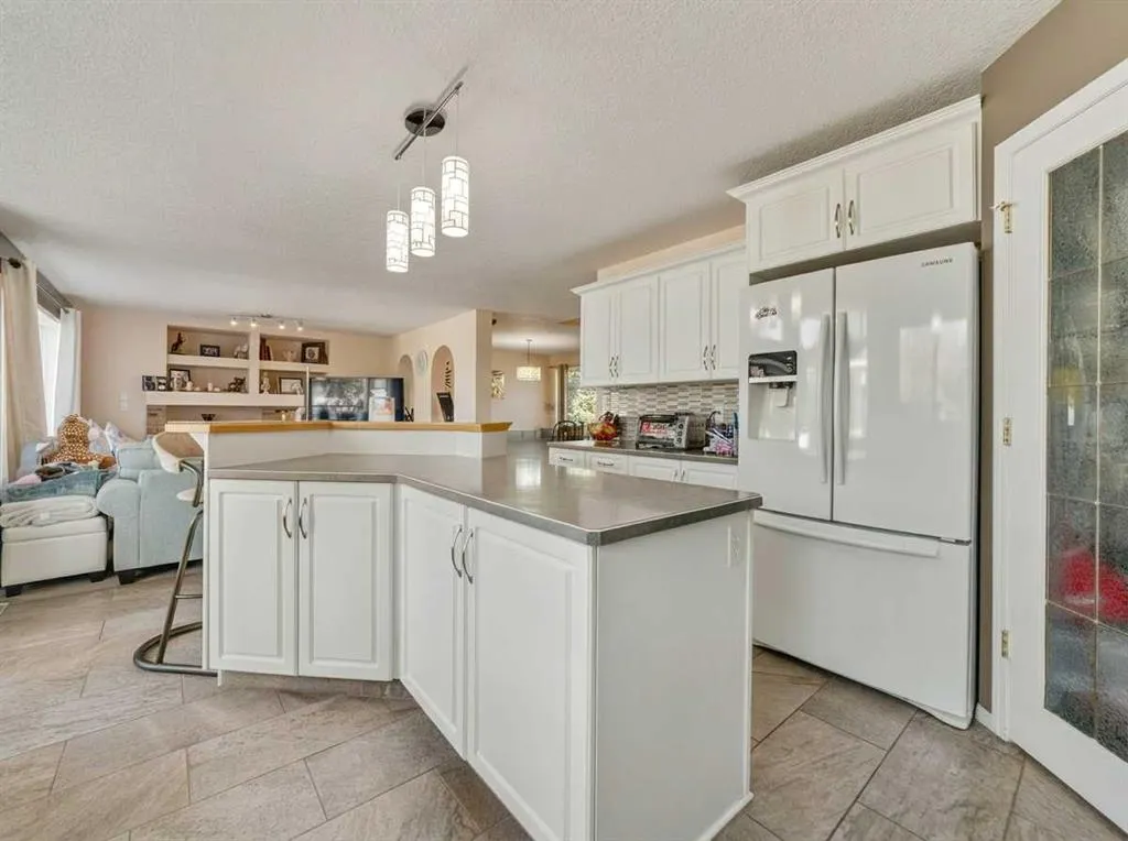 27 Fairmont Garden Road S
