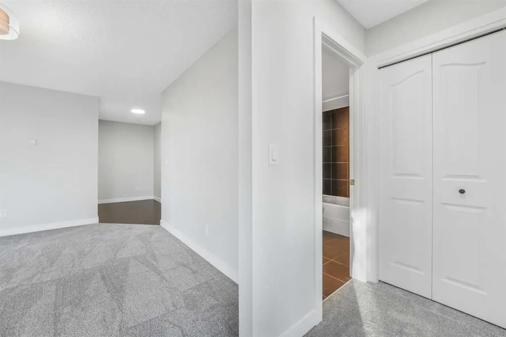 355 Taralake Way NE #427