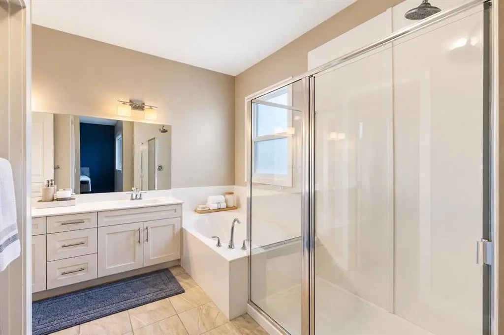 47 Evansglen Court NW