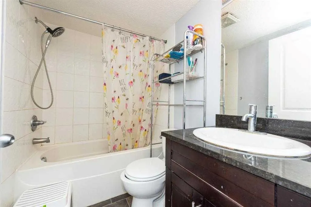 15 Saddlestone Way NE #2212