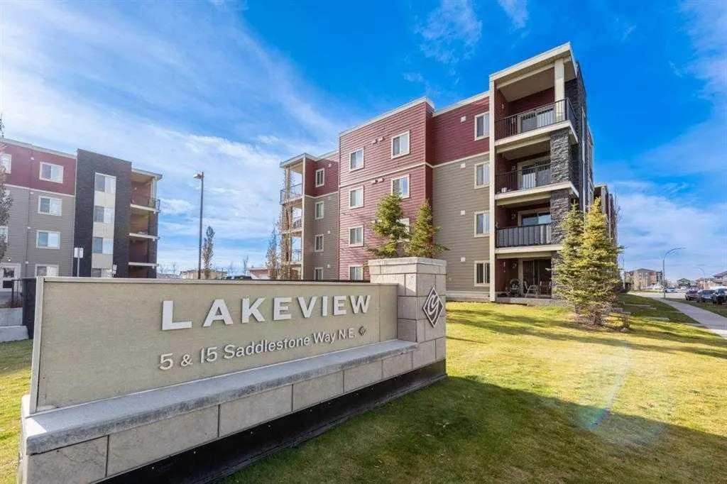 15 Saddlestone Way NE #2212
