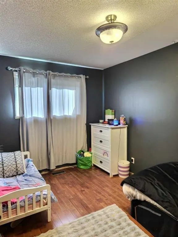 20 Mt Backus Place W