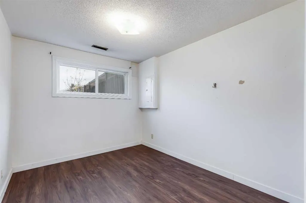 75 Wright Avenue
