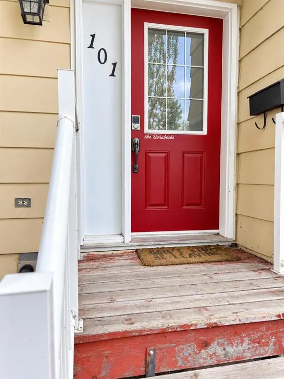 101 Shacker Crescent