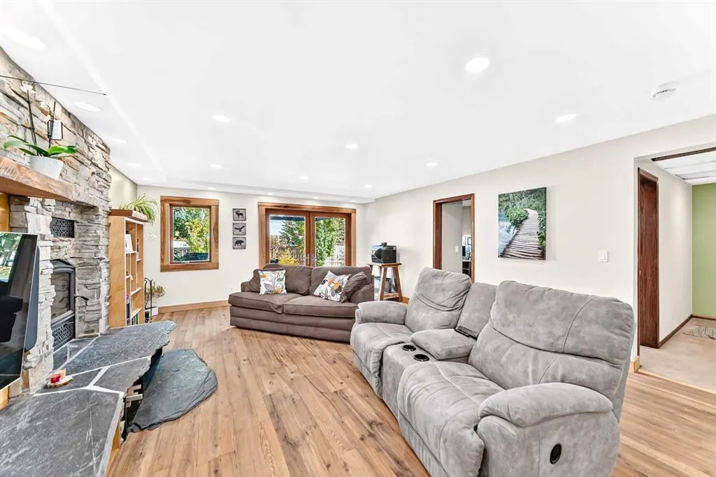50 Hawkbury Close NW