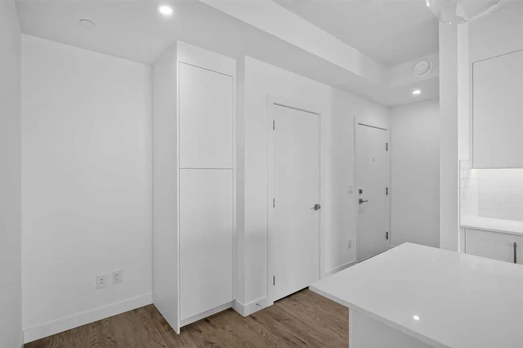 265 Wolf Willow Boulevard SE #2120