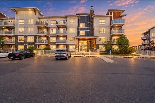 302 Skyview Ranch Drive NE
