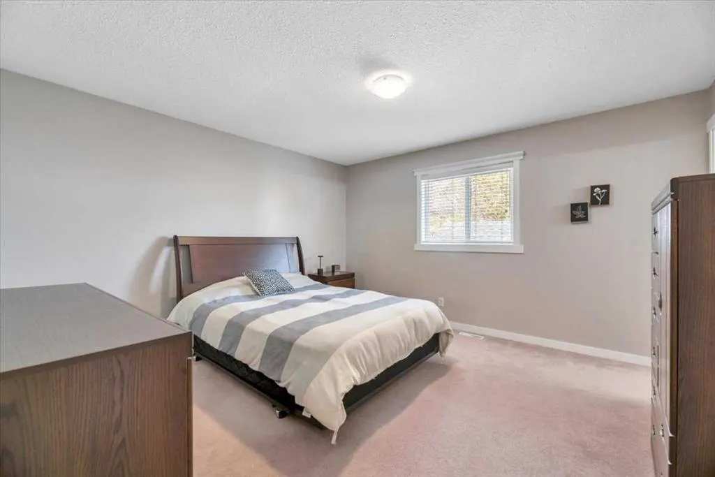 94 Parklane Drive