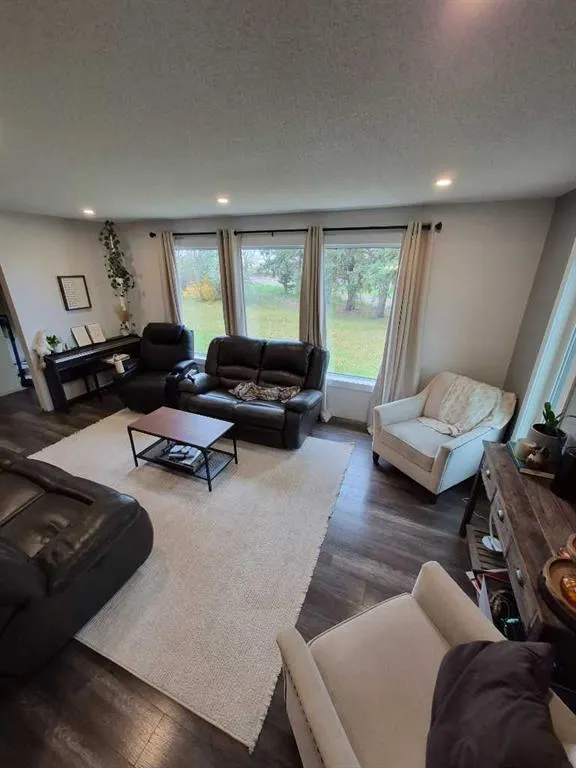 172075 Township Road 90