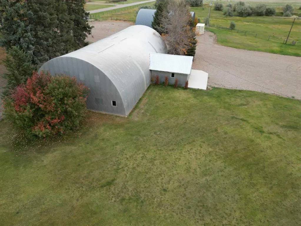 172075 Township Road 90