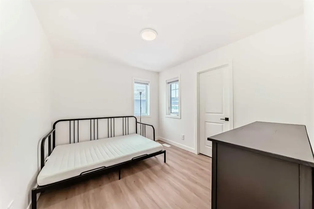 137 Verity Manor SW