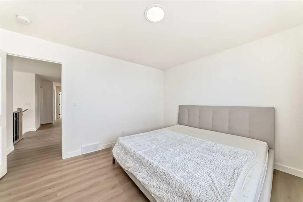 137 Verity Manor SW