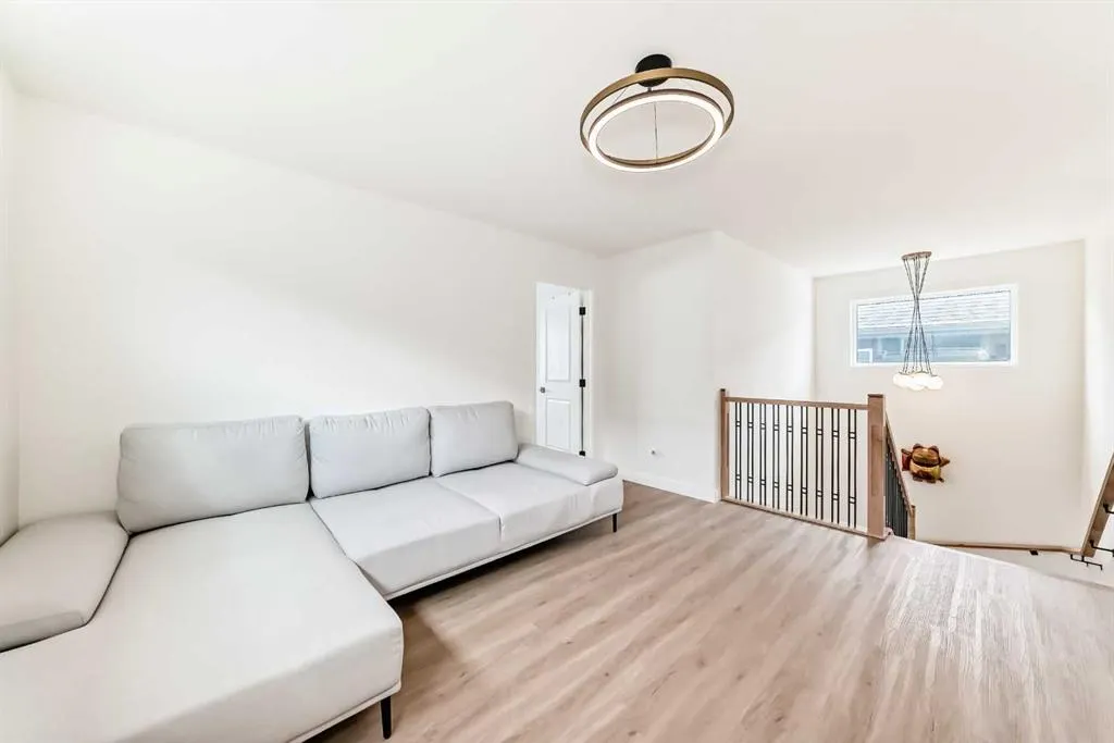 137 Verity Manor SW