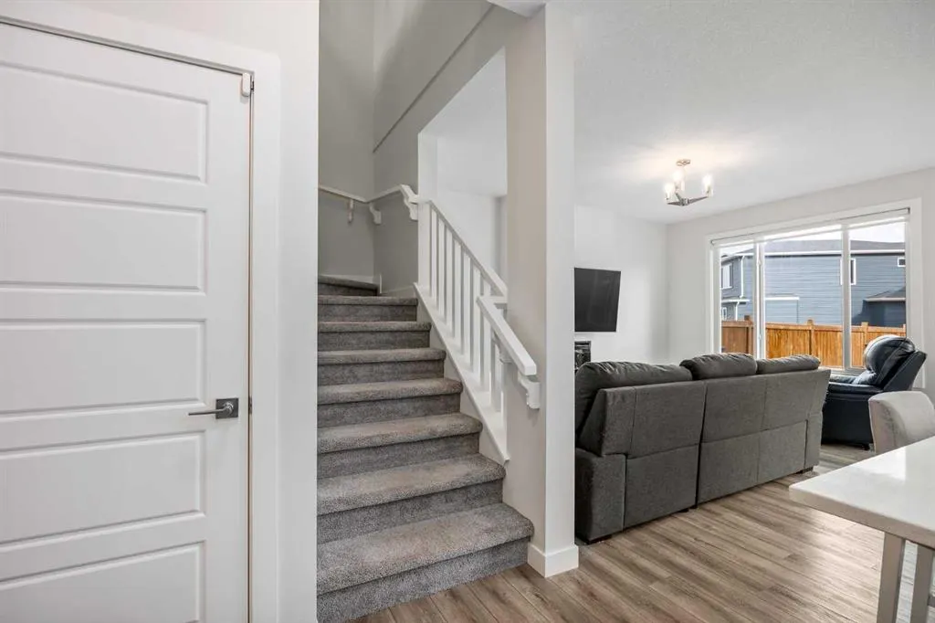 201 Creekstone Path SW