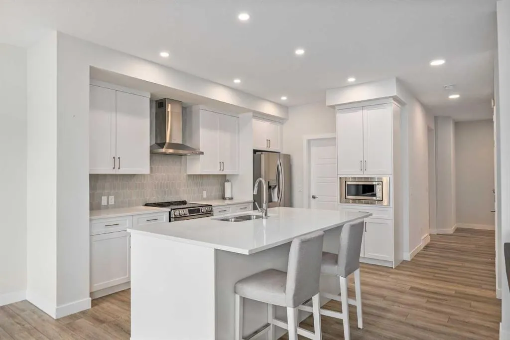 201 Creekstone Path SW