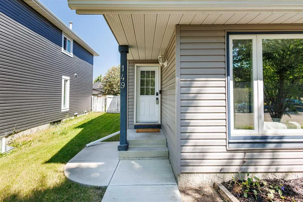 149 Taradale Close NE