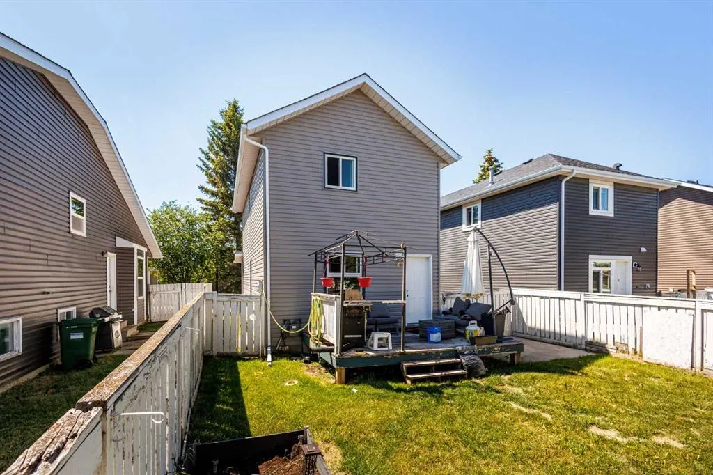 149 Taradale Close NE