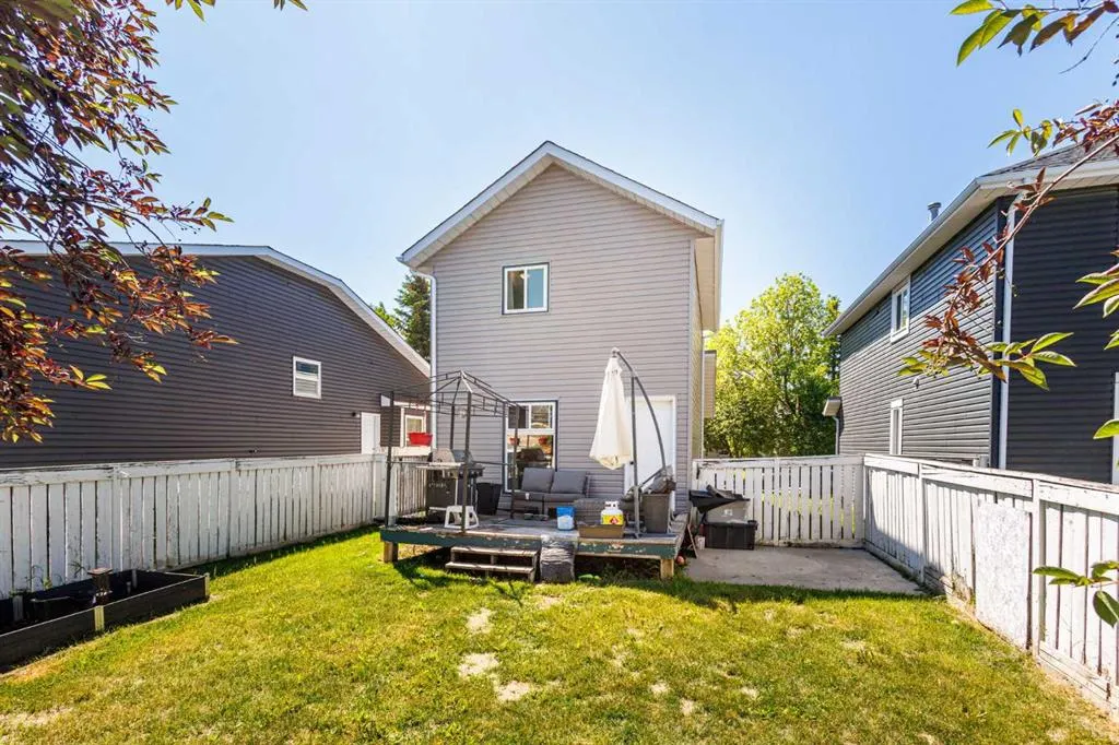 149 Taradale Close NE