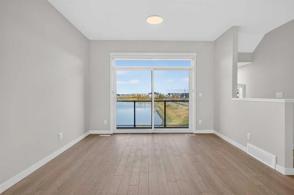30 Creekside Villas SW #704