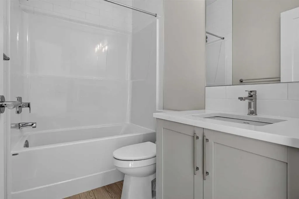 30 Creekside Villas SW #704