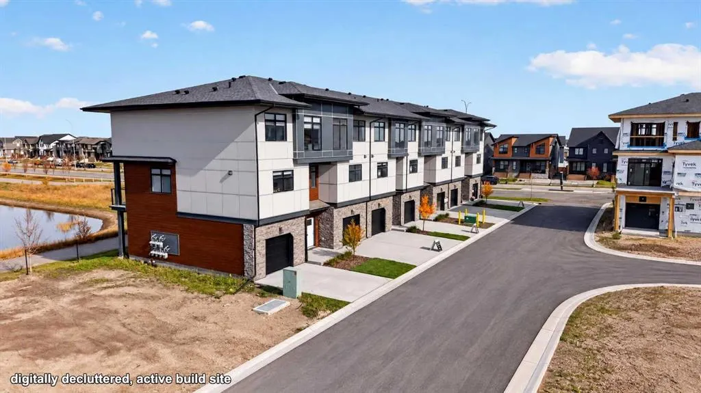 30 Creekside Villas SW #704