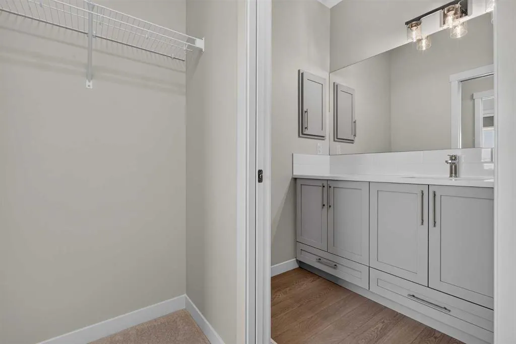 30 Creekside Villas SW #704