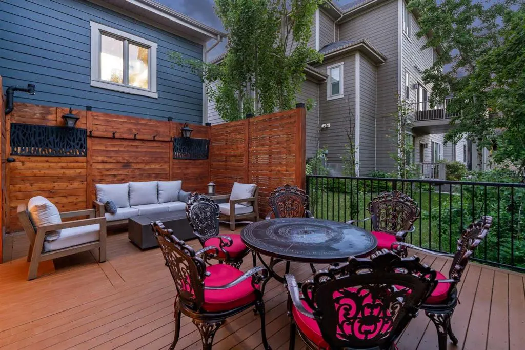 30 Ascot Crescent SW