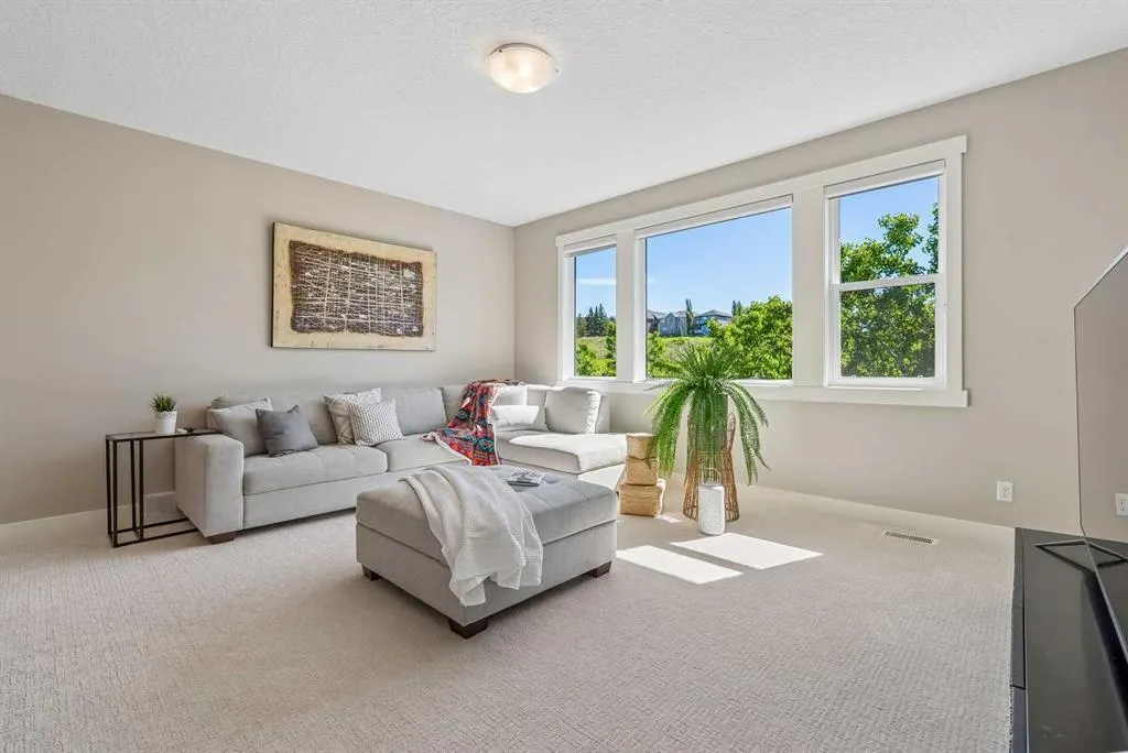 30 Ascot Crescent SW