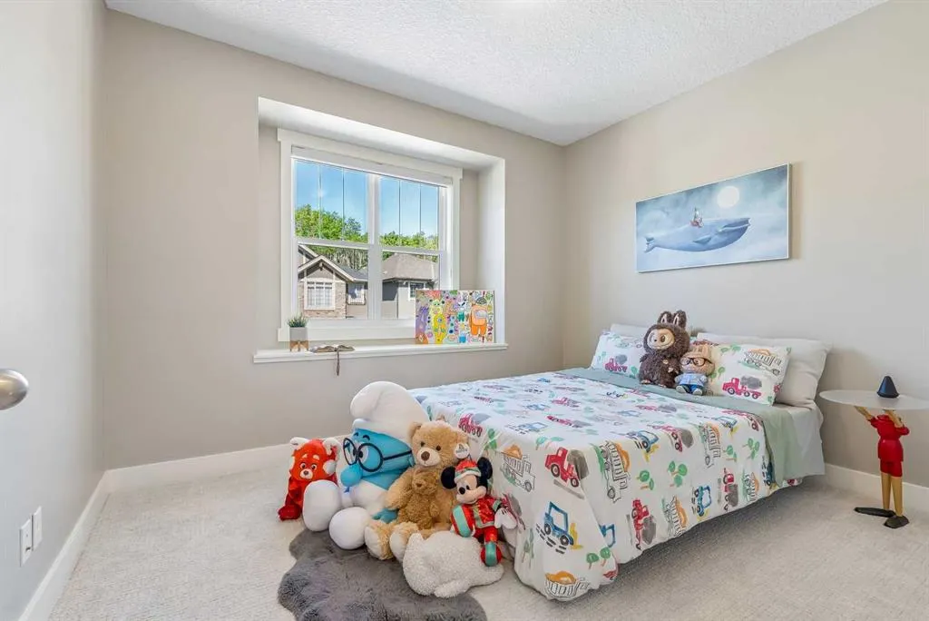 30 Ascot Crescent SW