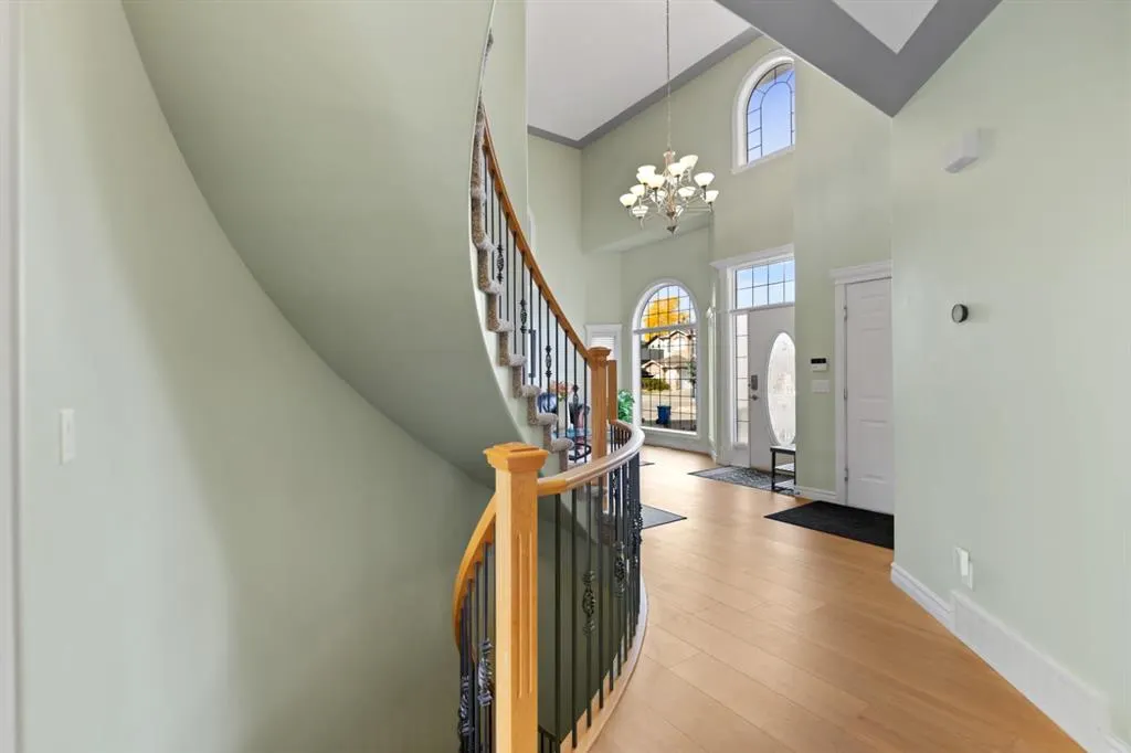 63 West Cedar Rise SW