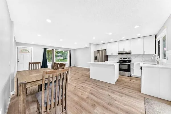 4123 Maryvale Drive NE