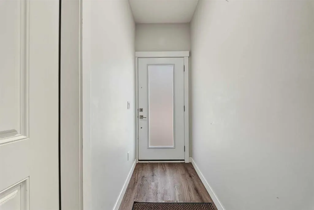 95 Skyview Close NE #708
